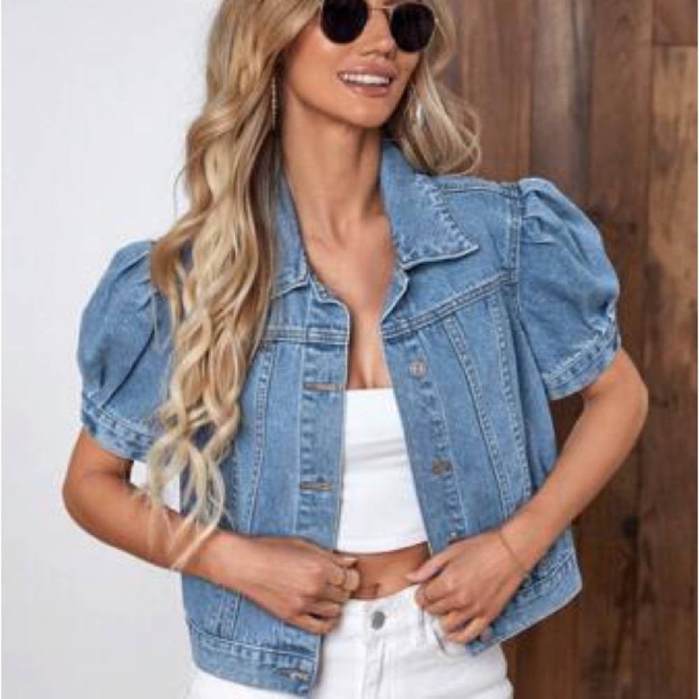 SHEIN Light Blue Denim Jacket with Contrast Stitching